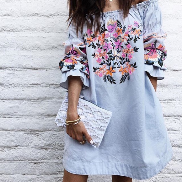 Dresses & Skirts - Floral Peasant Dress